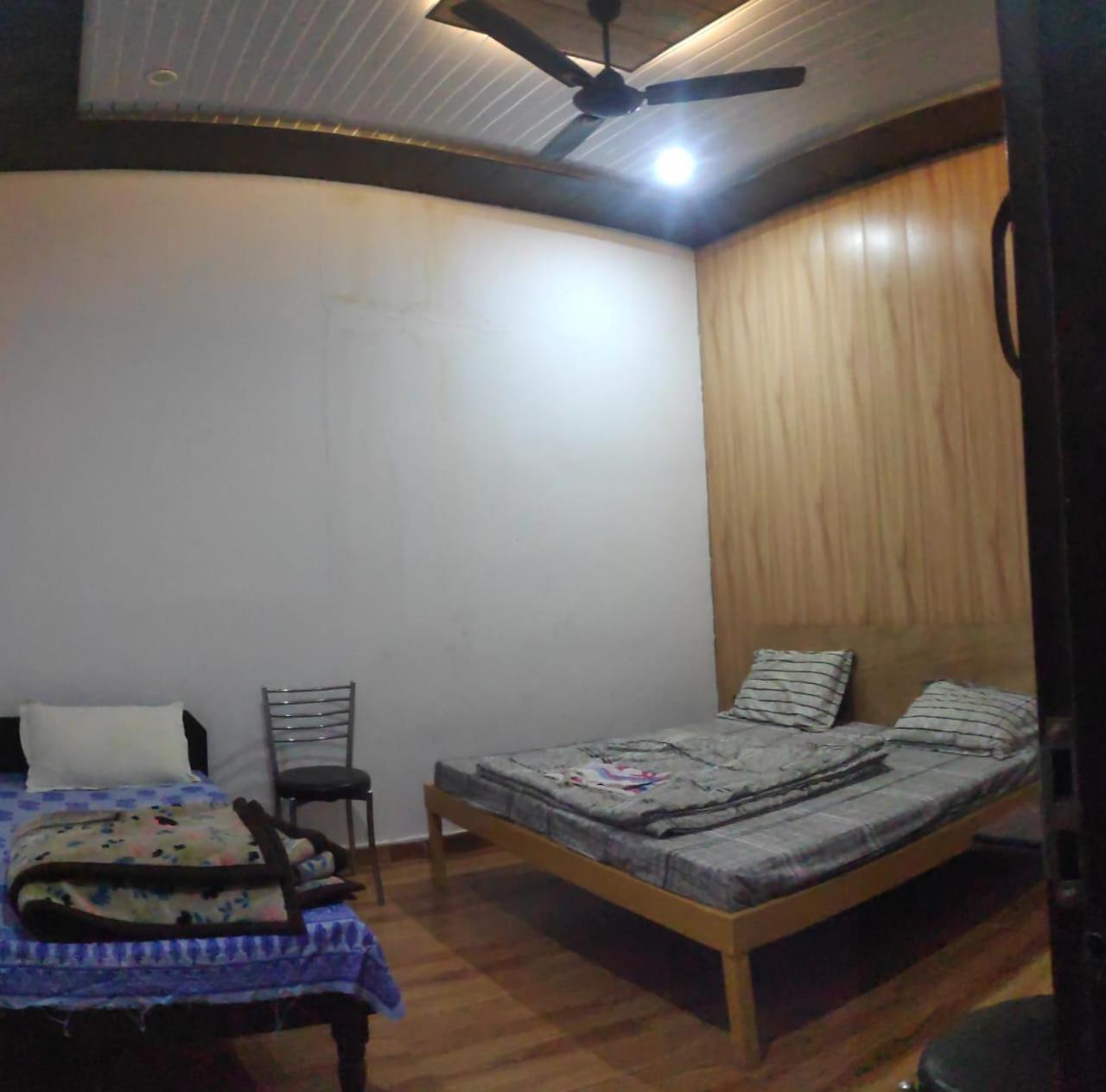 Hotel Trishul Inn Karnaprayāg Exteriér fotografie