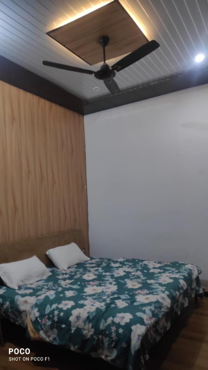 Hotel Trishul Inn Karnaprayāg Exteriér fotografie